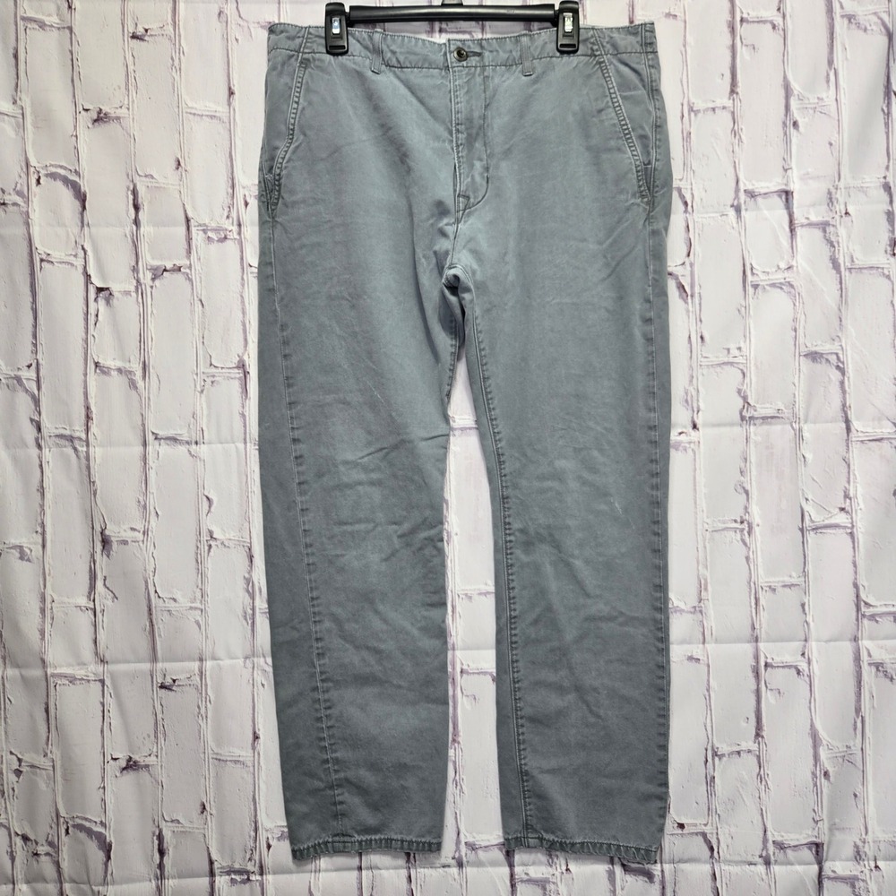 Levi Strauss & Co‎ Mens Chino Pants Gray Straight Leg 36x30 Casual CW-3613